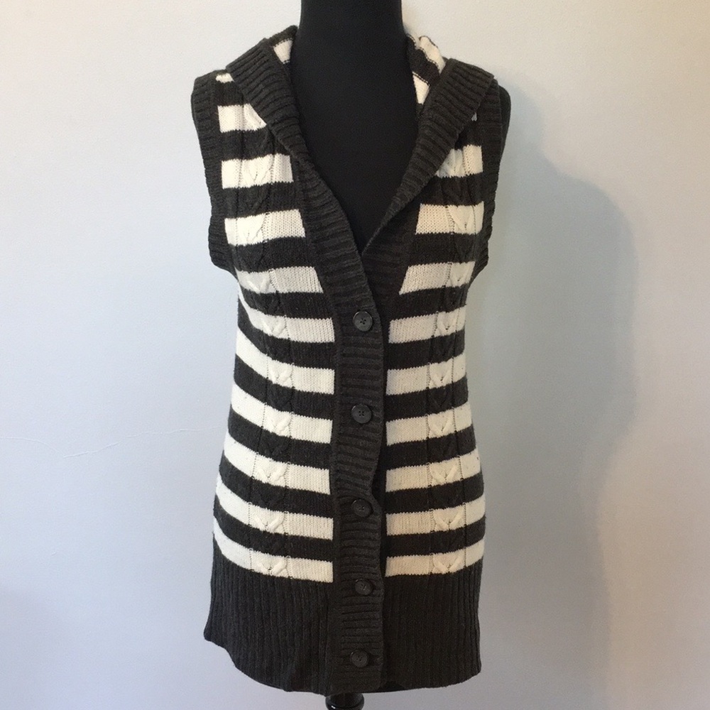 VTG Y2K Old Navy Black and White Striped Hooded Knit Sleeveless Cardigan, M